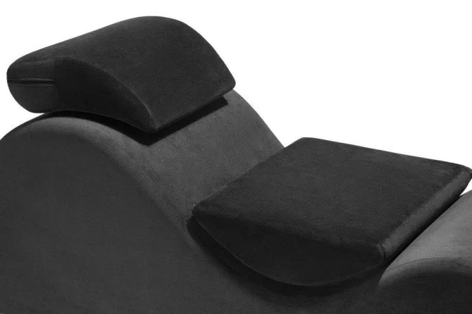 Liberator Esse Lounger - black