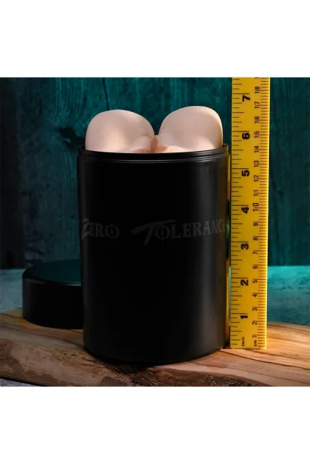 Zero Tolerance masturbátor Dani Daniels