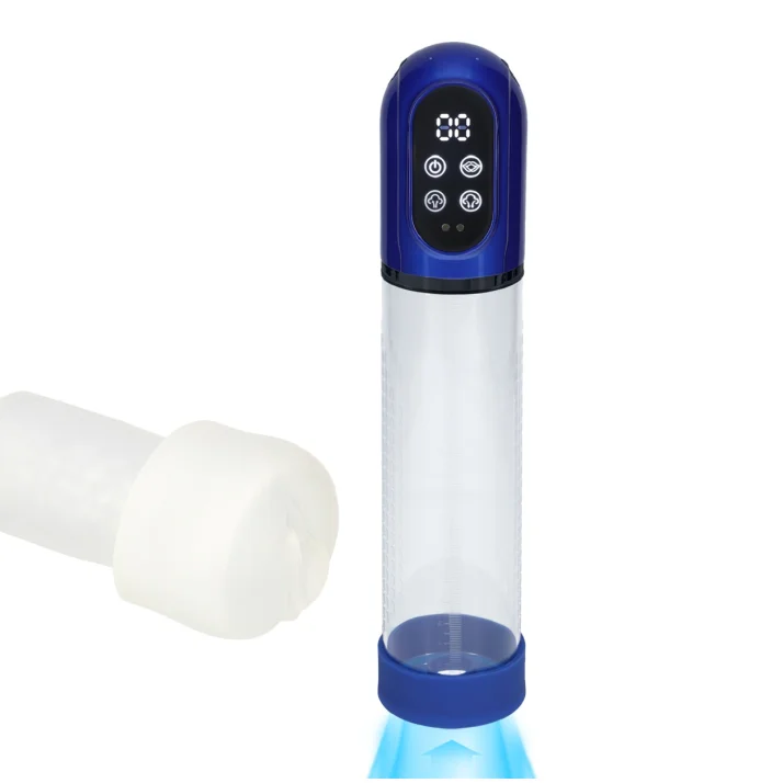 Modrá vákuová pumpa a masturbátor Pumped Engage Automatic s digitálnym displejom a silikónovou vložkou vedľa.